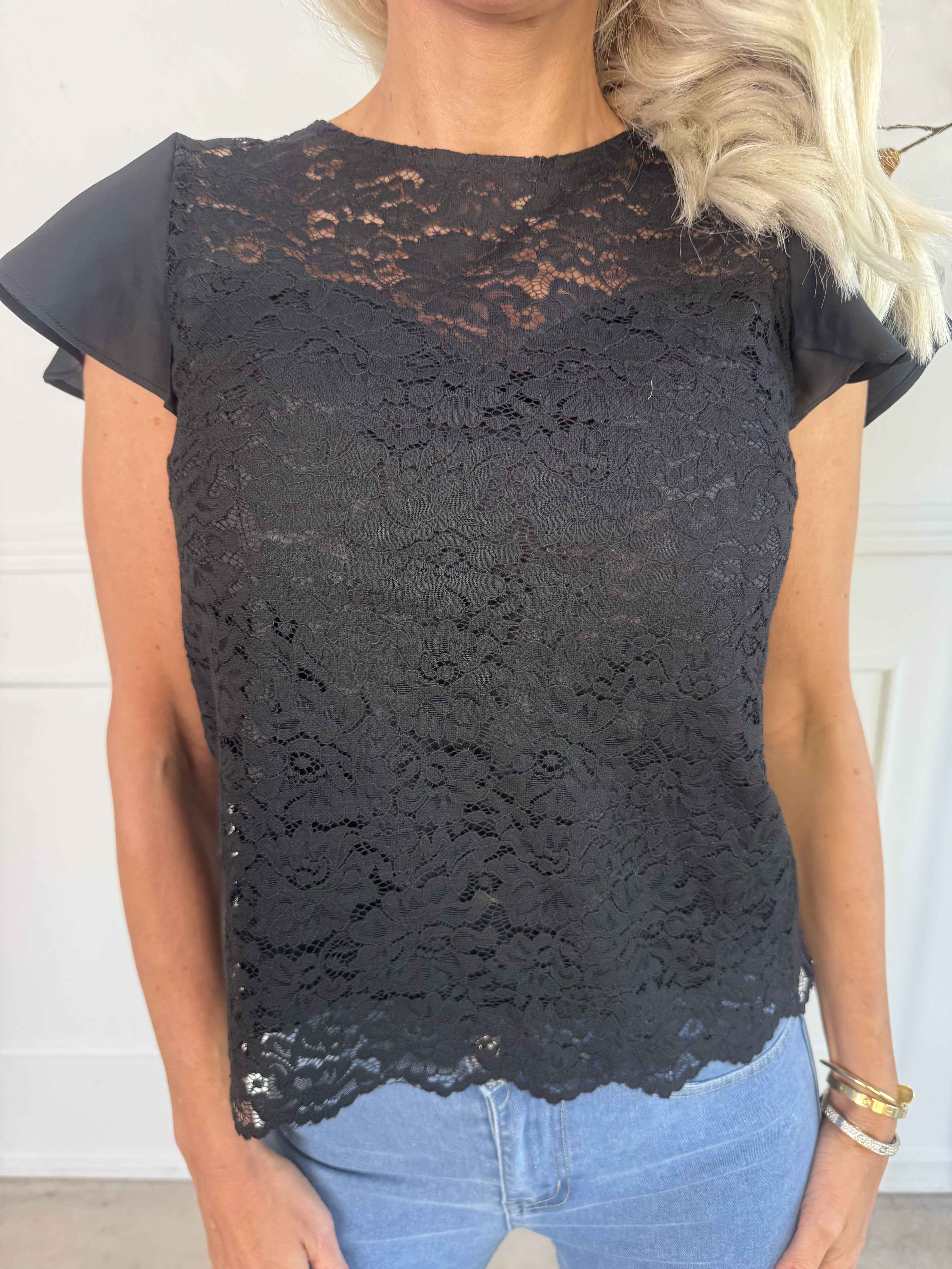 Remi - Spetsblus med transparent spets på ryggen